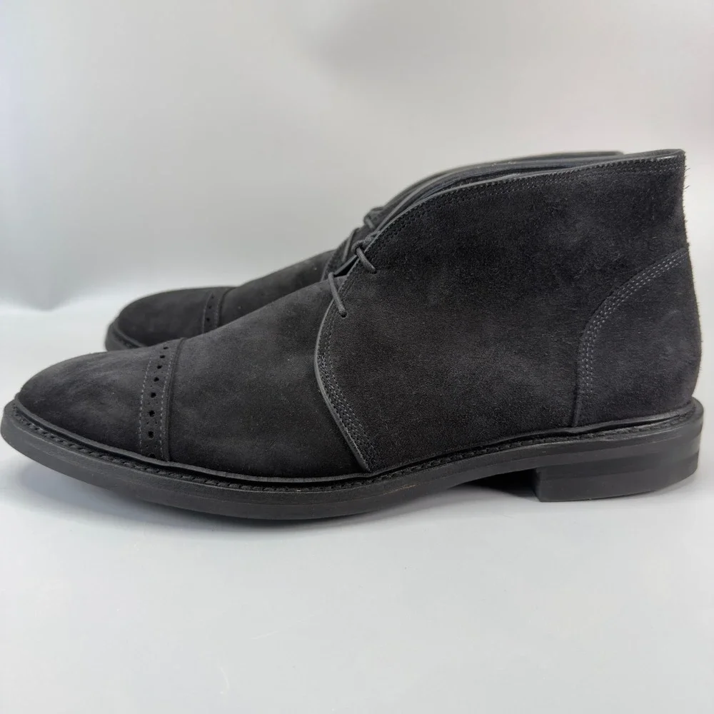 Allen Edmonds Men's Charcoal Gray Suede Chukka Boots